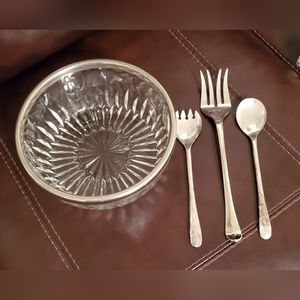 4 piece vintage bowl & utensils